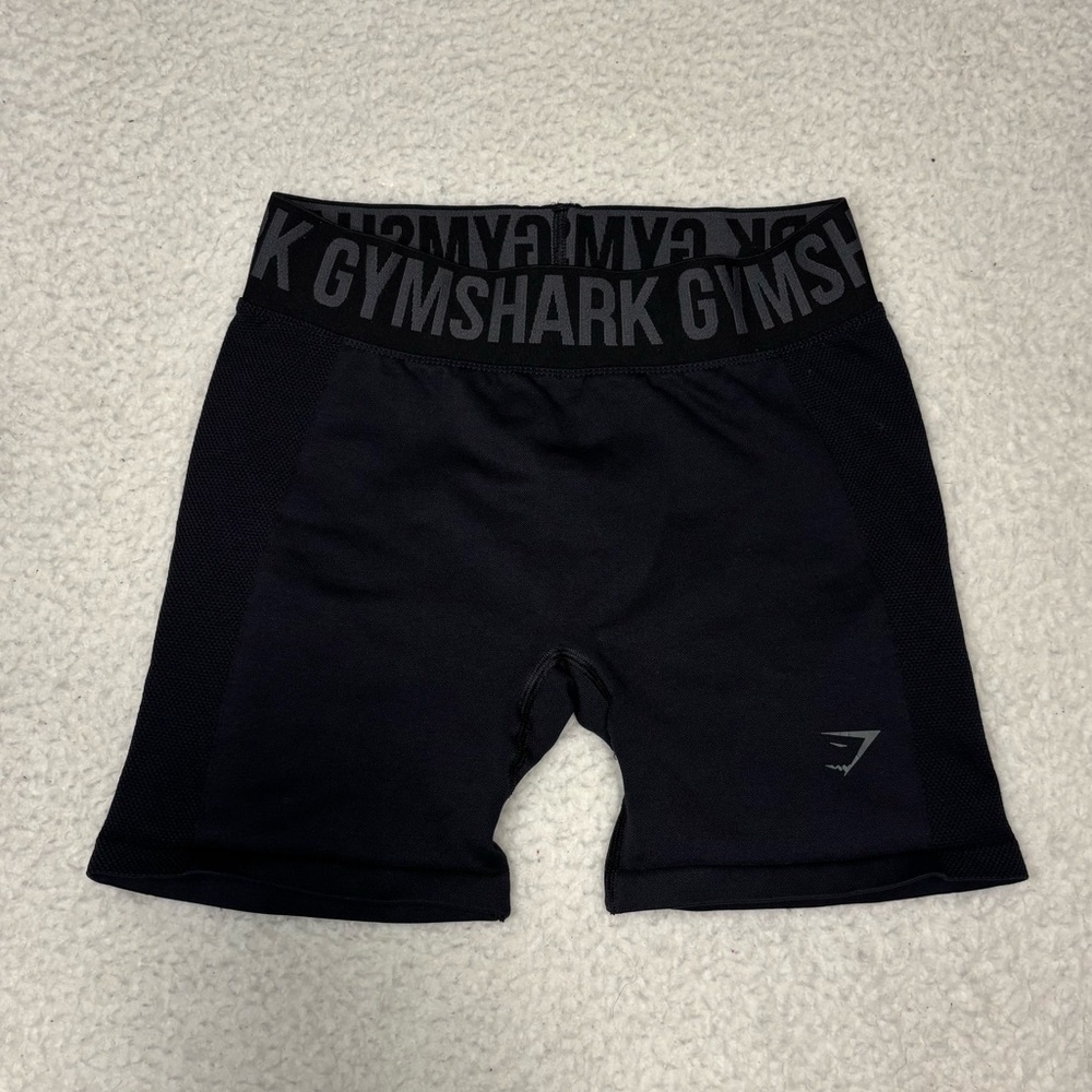 Gymshark Women Black Compression Flex 4” Shorts